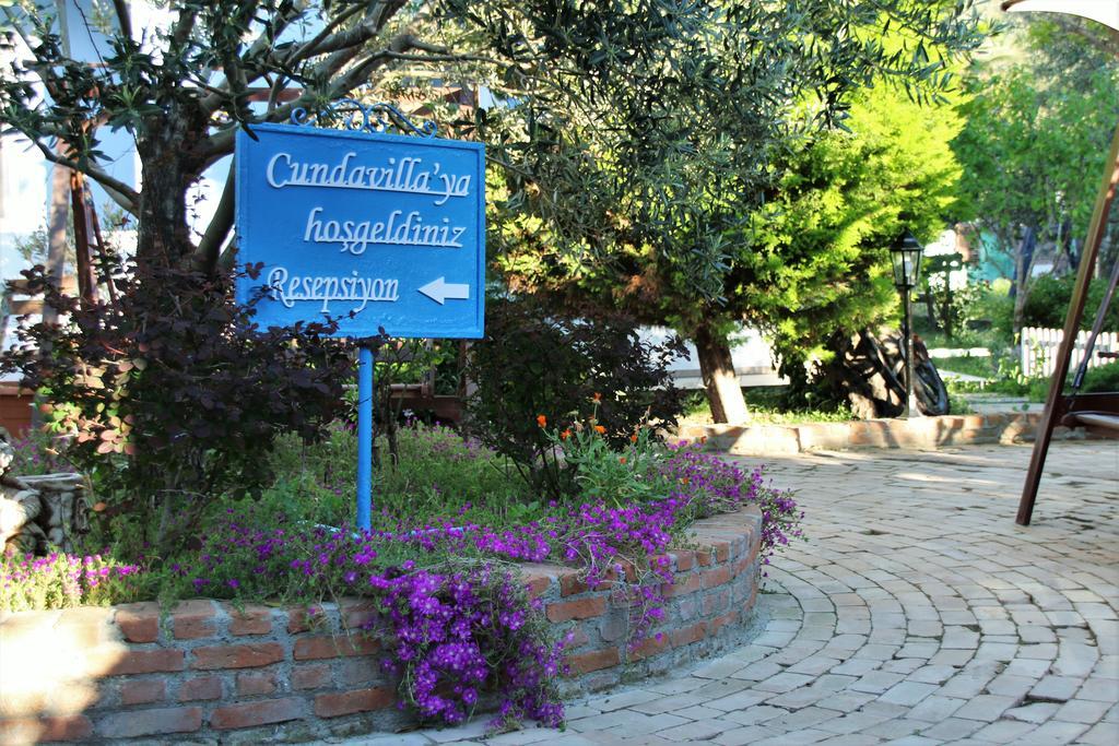 Hotel Cundavilla &